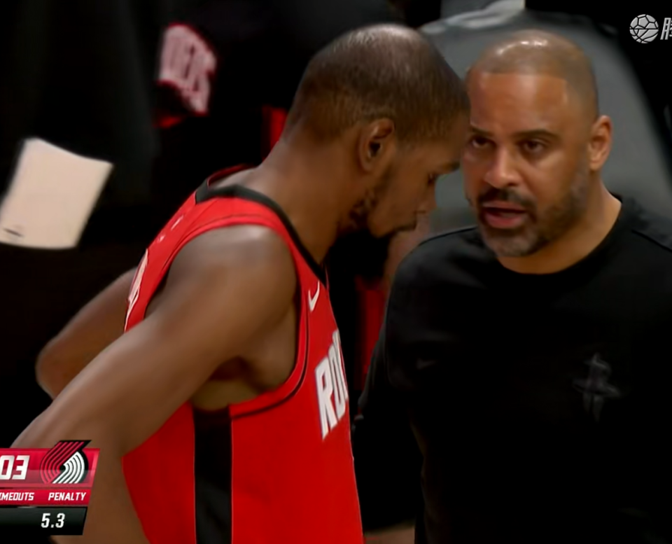 皇冠体育官网-火箭翻盘绝招揭晓！拿杜兰特倒贴换回格林狄龙，废掉太阳还能冲冠